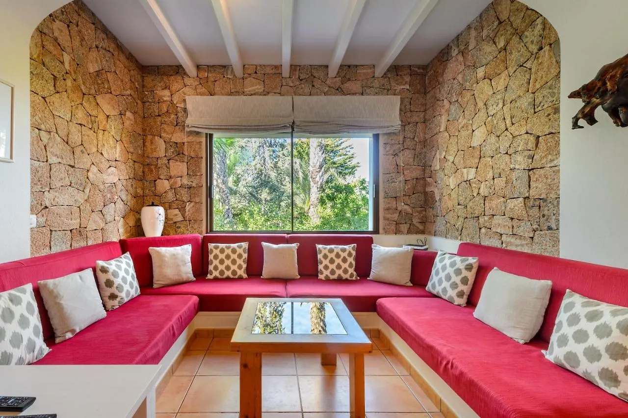 La Vila 30 Petita San José Villa
