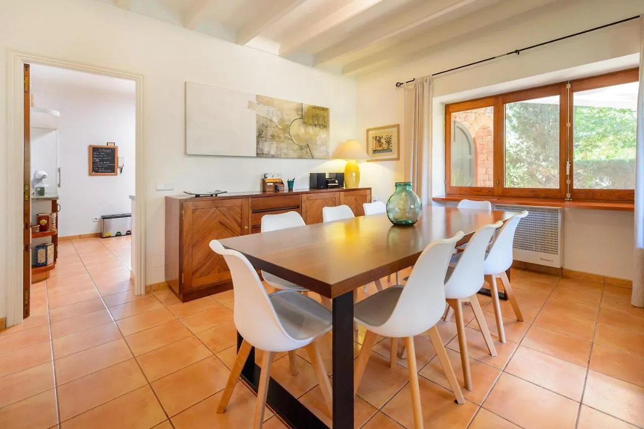 La Vila 30 Petita San José Spanien